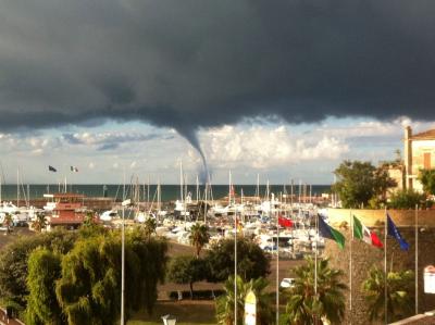 Tromba d'aria a Nettuno