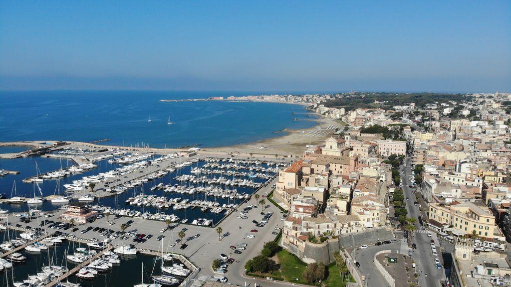 Nettuno vista Marina dall'alto