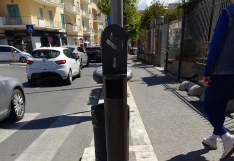 I cestini per la raccolta dei mozziconi di sigarette