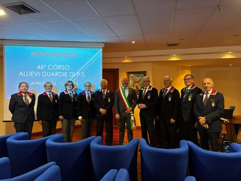 Il Sindaco con gli esponenti dell'Associazione Polizia di Stato