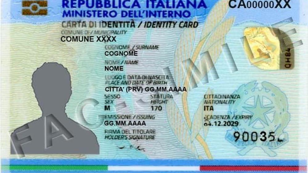 Il fac simile di una carta di identità elettronica